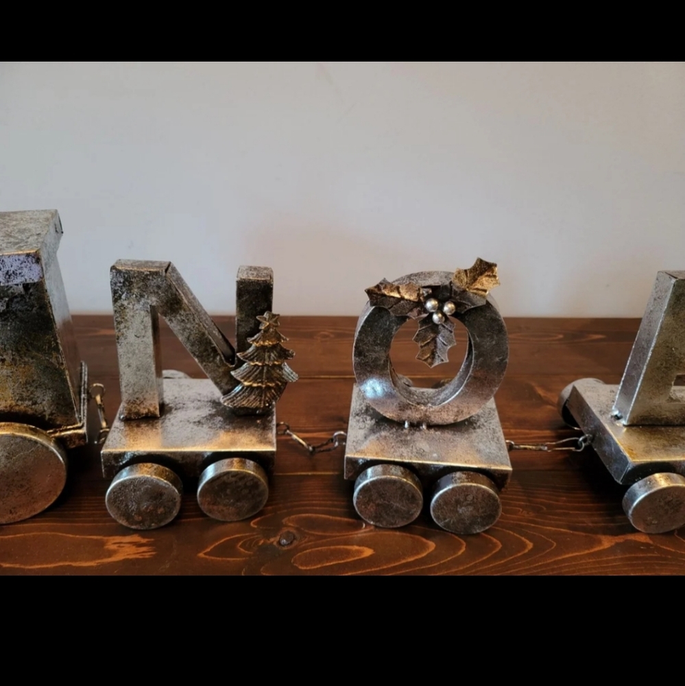 TII Collection Metal Train - Picture 7 of 8